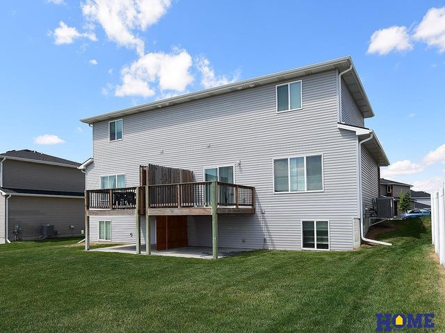 5061 W Amarillo Drive, Lincoln, NE 68528