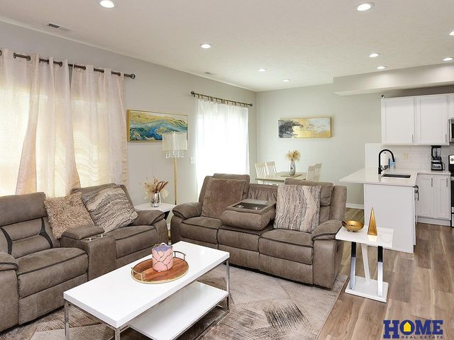 5061 W Amarillo Drive, Lincoln, NE 68528