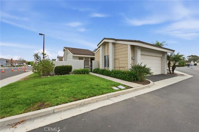 38 Wetstone, Irvine, CA 92604