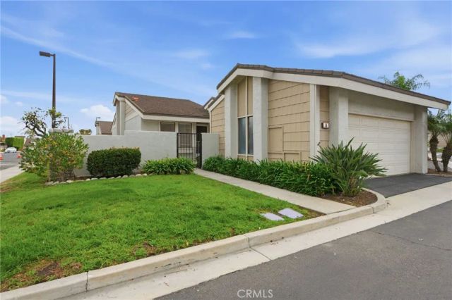 38 Wetstone, Irvine, CA 92604