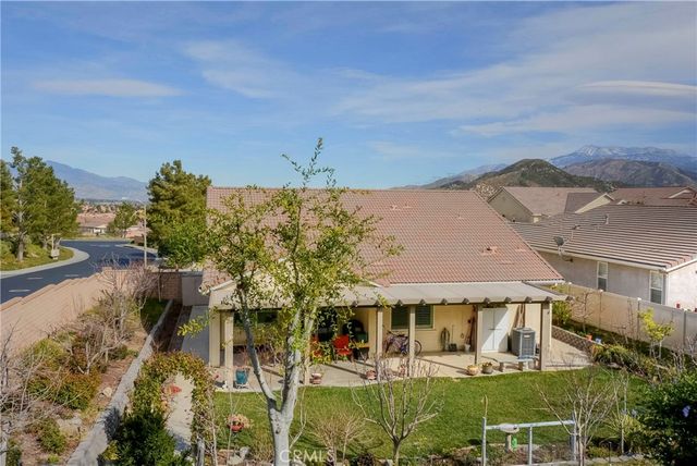 449 Glacier Park, Beaumont, CA 92223