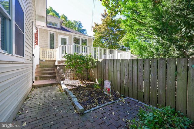 9 ROSELLE AVE, Lancaster, PA 17603