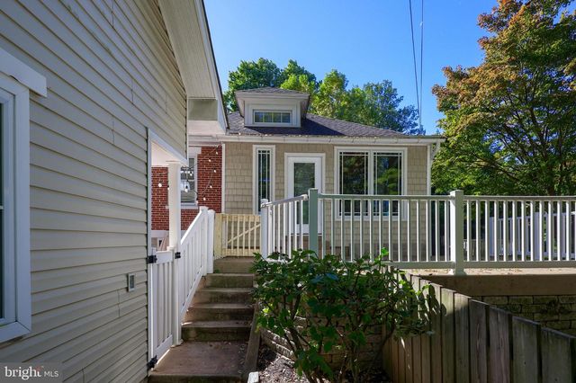 9 ROSELLE AVE, Lancaster, PA 17603