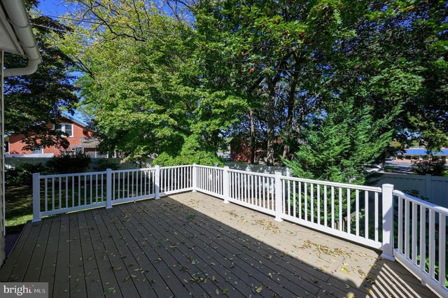 9 ROSELLE AVE, Lancaster, PA 17603