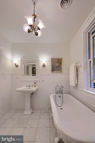 9 ROSELLE AVE, Lancaster, PA 17603