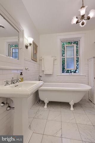 9 ROSELLE AVE, Lancaster, PA 17603