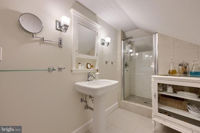 9 ROSELLE AVE, Lancaster, PA 17603