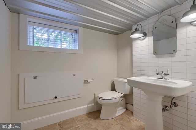 9 ROSELLE AVE, Lancaster, PA 17603