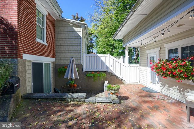 9 ROSELLE AVE, Lancaster, PA 17603