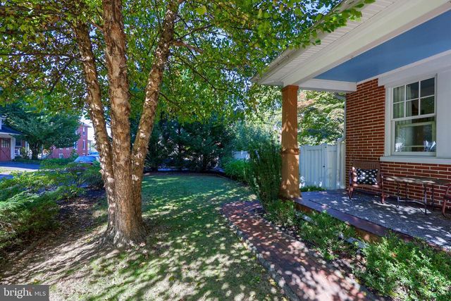 9 ROSELLE AVE, Lancaster, PA 17603