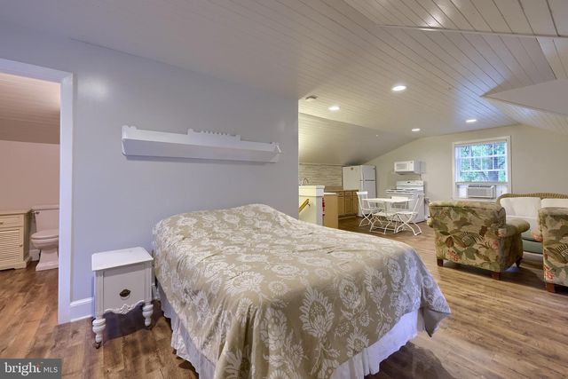 9 ROSELLE AVE, Lancaster, PA 17603