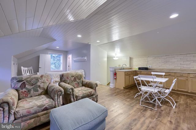 9 ROSELLE AVE, Lancaster, PA 17603