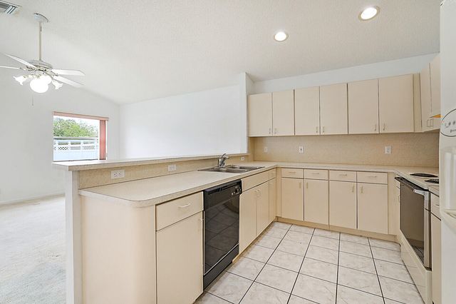 10039 NW 47th Street, Coral Springs, FL 33076