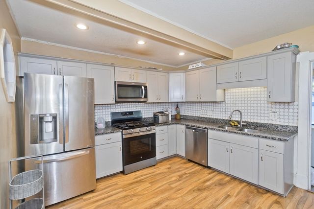 173 Albemarle St, Springfield, MA 01109