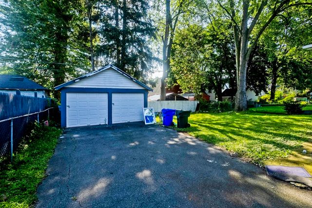 173 Albemarle St, Springfield, MA 01109