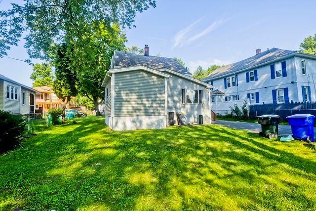 173 Albemarle St, Springfield, MA 01109