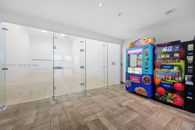 4010 S Ocean Dr T3905, Hollywood, FL 33019