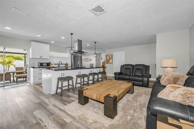 1575 SANDALWOOD DRIVE, Dunedin, FL 34698