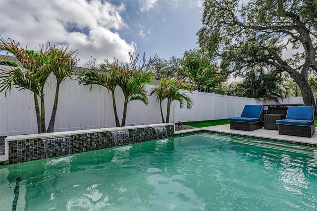 1575 SANDALWOOD DRIVE, Dunedin, FL 34698