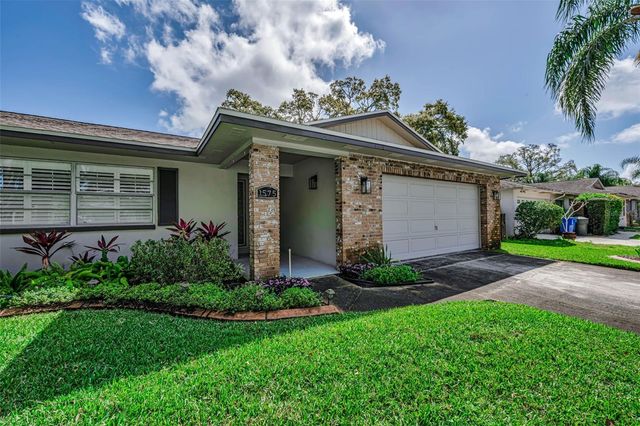 1575 SANDALWOOD DRIVE, Dunedin, FL 34698