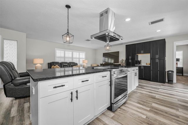 1575 SANDALWOOD DRIVE, Dunedin, FL 34698