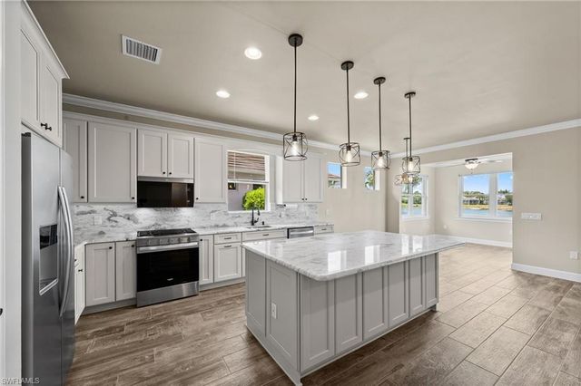 10586 Tidewater Key BLVD, Estero, FL 33928