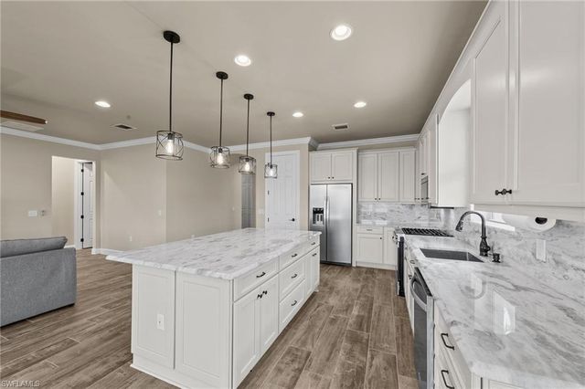 10586 Tidewater Key BLVD, Estero, FL 33928