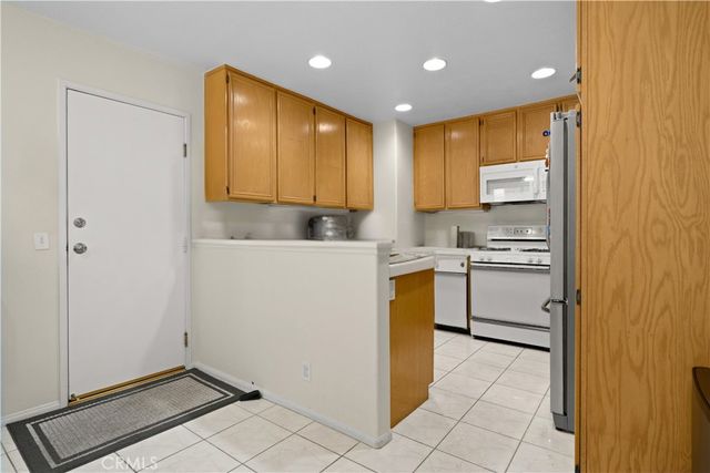 113 Autumn Oaks Lane, Glendora, CA 91741