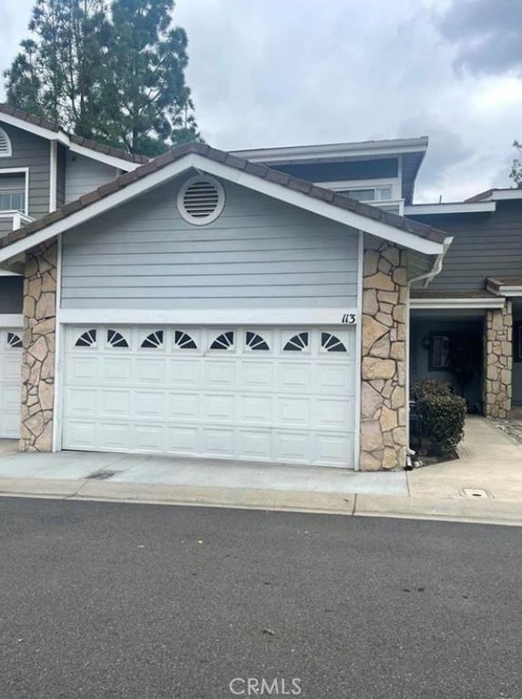 113 Autumn Oaks Lane, Glendora, CA 91741