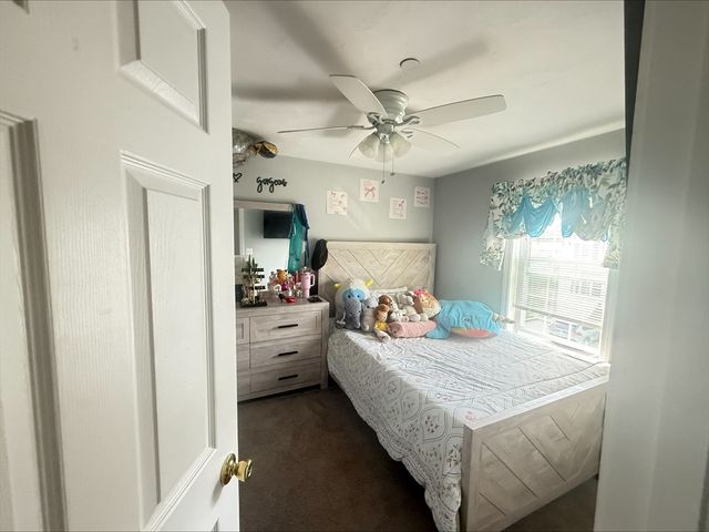 17 Foster St 15, Brockton, NH 03201