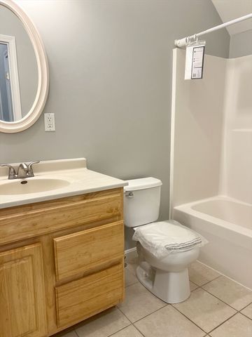 17 Foster St 15, Brockton, NH 03201