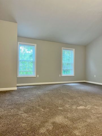 17 Foster St 15, Brockton, NH 03201