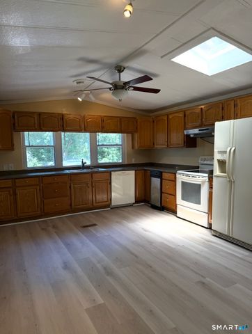 28 Nashua Street, Norwich, CT 06360