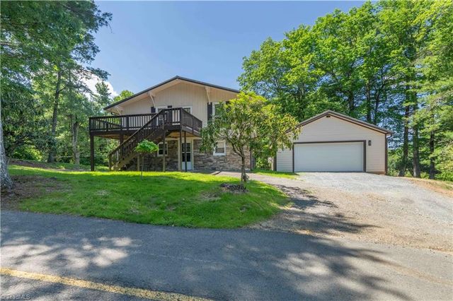 81 Pine Tree Drive, Roaring Gap, NC 28668