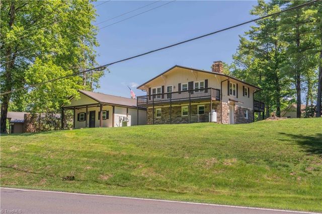 81 Pine Tree Drive, Roaring Gap, NC 28668