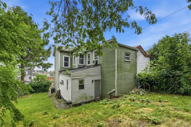 135 Jucunda St, Knoxville, PA 15210