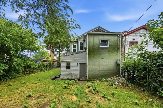 135 Jucunda St, Knoxville, PA 15210