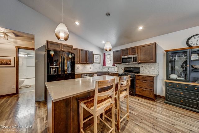 32732 N 14TH AVE, Spirit Lake, ID 83869