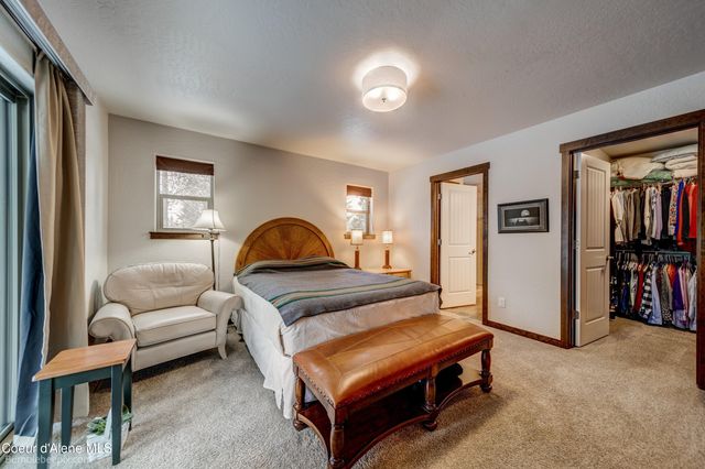 32732 N 14TH AVE, Spirit Lake, ID 83869