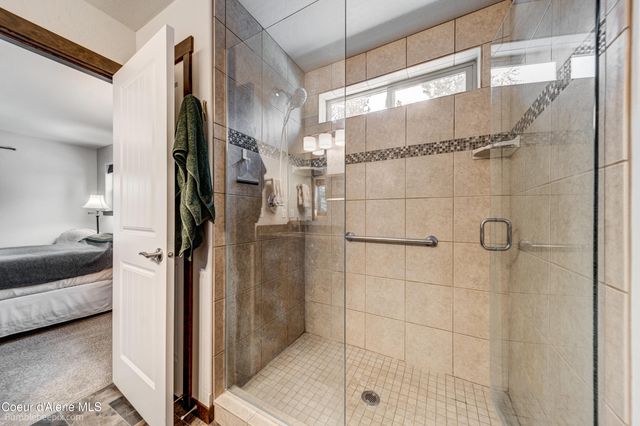 32732 N 14TH AVE, Spirit Lake, ID 83869