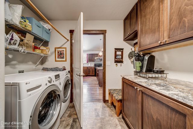 32732 N 14TH AVE, Spirit Lake, ID 83869