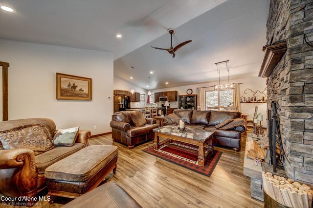 32732 N 14TH AVE, Spirit Lake, ID 83869