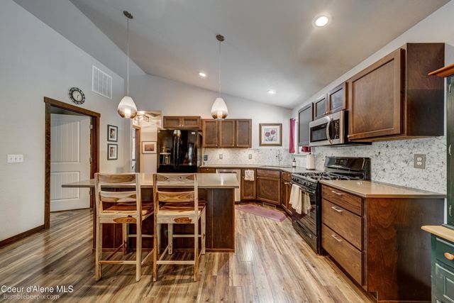 32732 N 14TH AVE, Spirit Lake, ID 83869