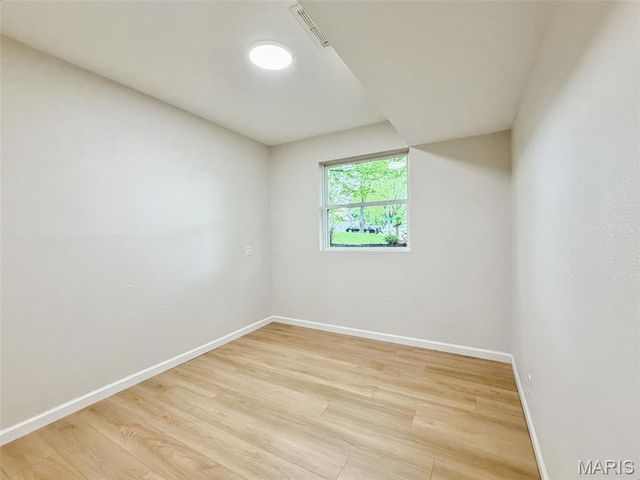 216 Laurel Drive, Fairview Heights, IL 62208