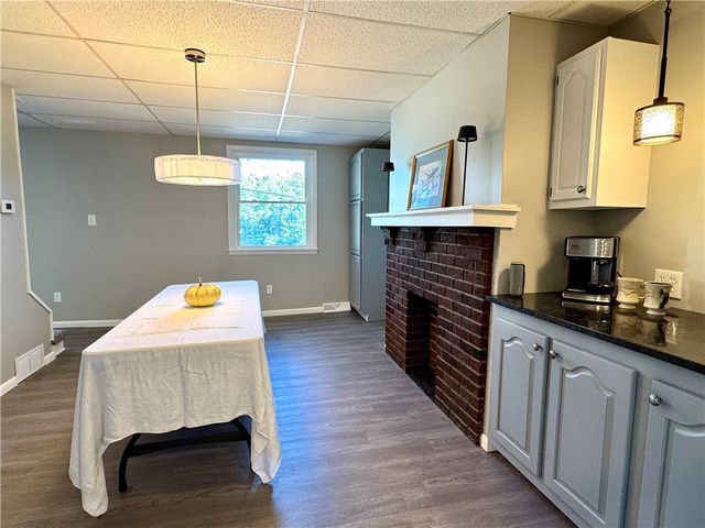 532 N Elm Street, City Of But Ne, PA 16001