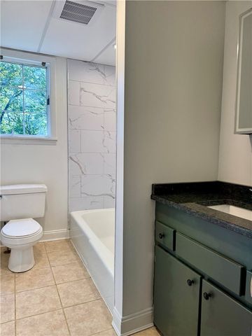 532 N Elm Street, City Of But Ne, PA 16001