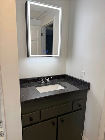 532 N Elm Street, City Of But Ne, PA 16001