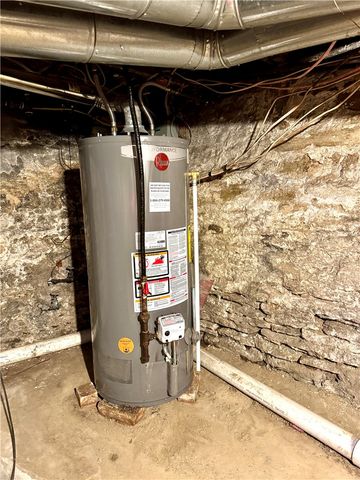 532 N Elm Street, City Of But Ne, PA 16001