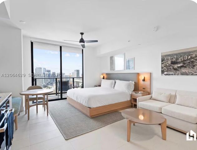 159 NE 6th St 3506, Miami, FL 33132