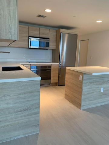 16385 Biscayne Blvd 2302, North Miami Beach, FL 33160